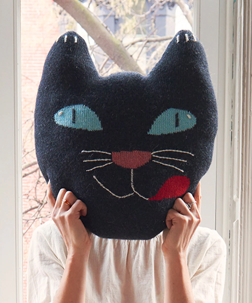 Black Cat Pillow - Image 4