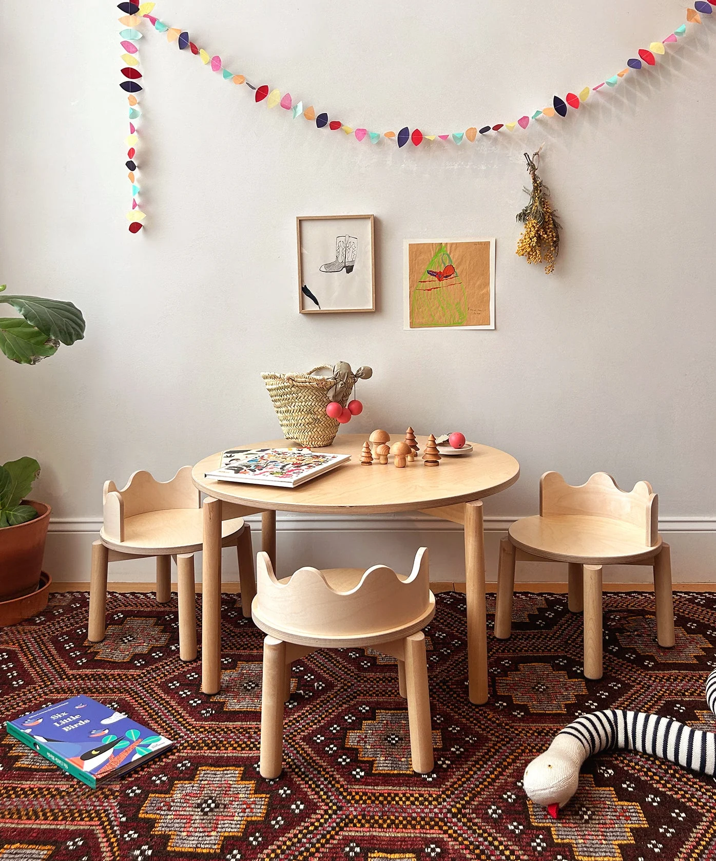 Moss Table - Image 8