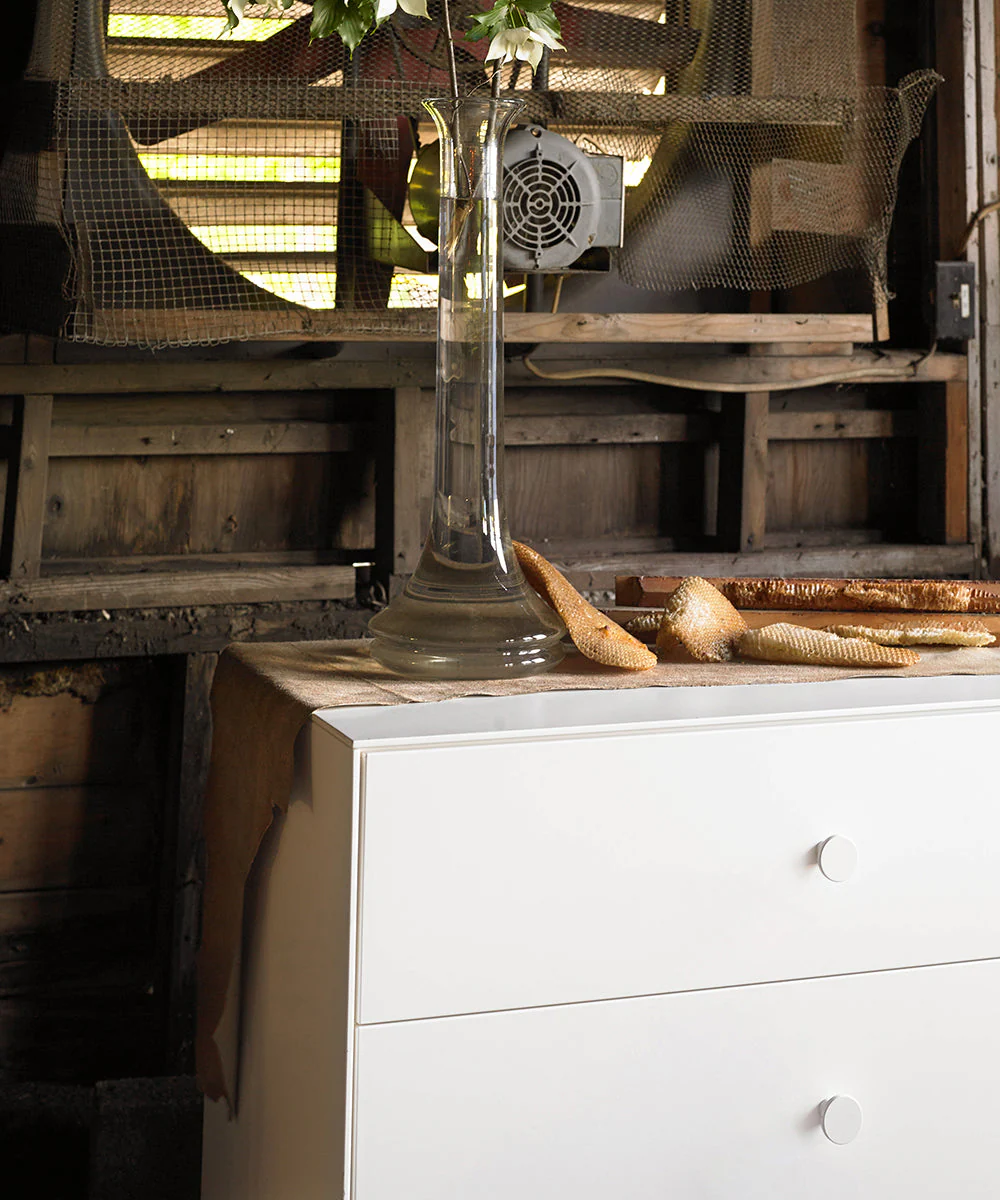 Sparrow 3-Drawer Dresser - Image 5